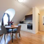 Lucsony Apartment