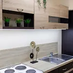 Lucsony Apartment *