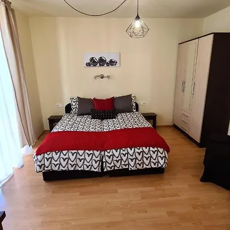 Apartman Lucsony *