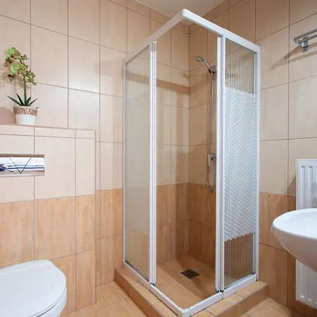 Apartment Lucsony