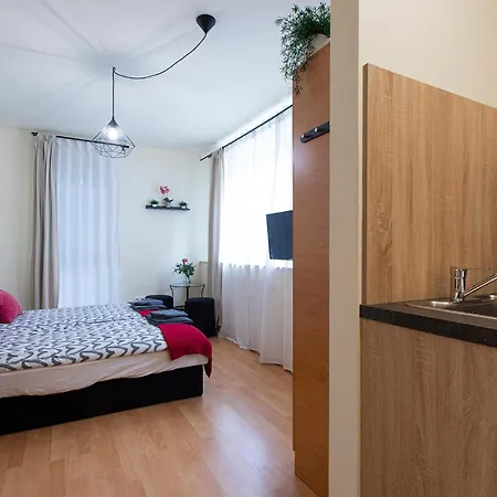 Lucsony Apartment