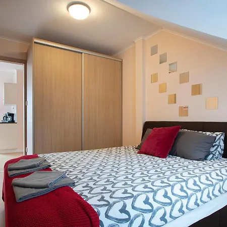 Lucsony Apartment